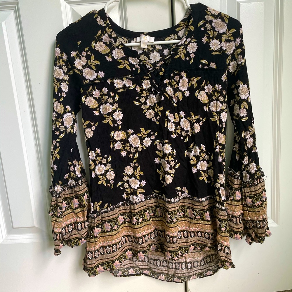 Charming Charlie Floral Tunic Top with Lace V-Neck